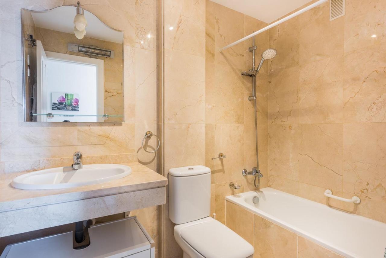 Wonderful Apartment 5 Minutes Flat Walk To The Centre Of Ла-Кала-де-Михас Экстерьер фото